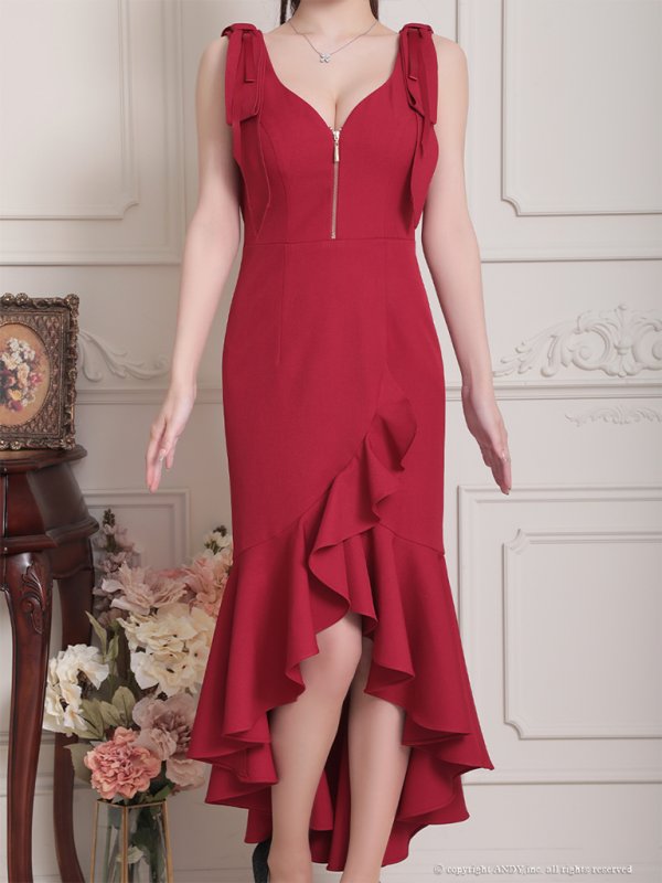 レッド モデル:ももか 身長:156cm 着用サイズ:Sサイズ