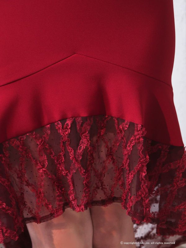 ワインレッド　モデル：ゆうな　着用サイズ：Sサイズ