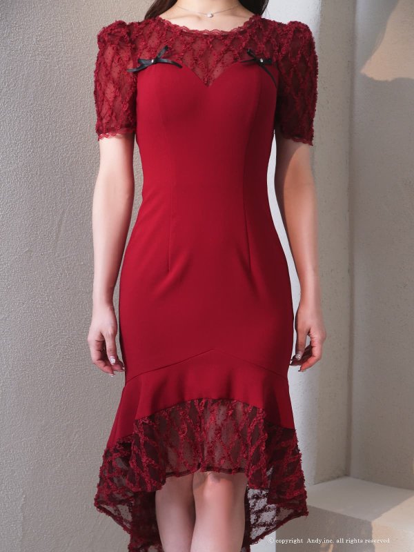 ワインレッド　モデル：ゆうな　着用サイズ：Sサイズ