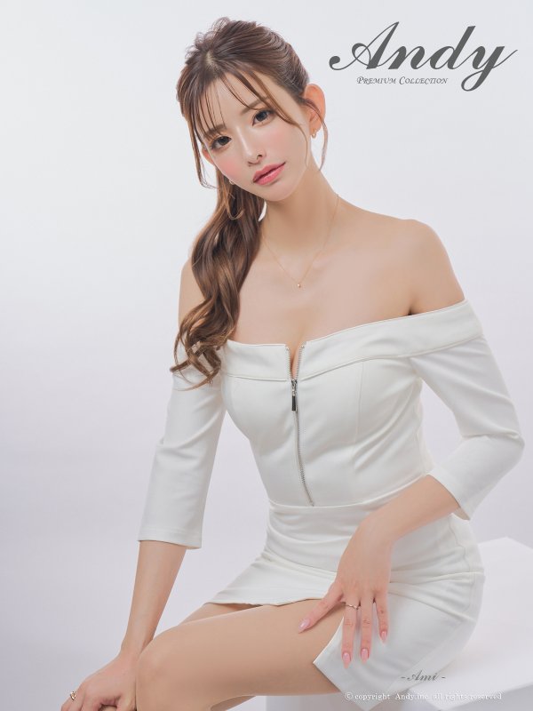 ホワイト　モデル：あみ　身長：163cm　着用サイズ：Sサイズ