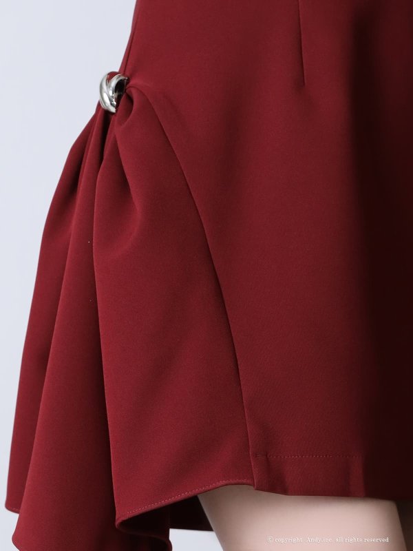 バーガンディ モデル：七瀬みほ　身長：162cm　着用サイズ：Sサイズ