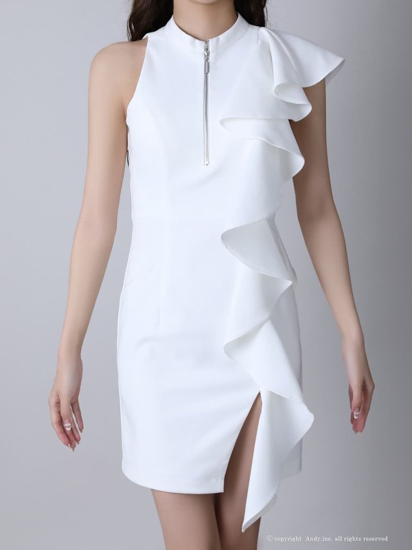 ホワイト　モデル：七瀬みほ　身長：162cm　着用サイズ：Sサイズ