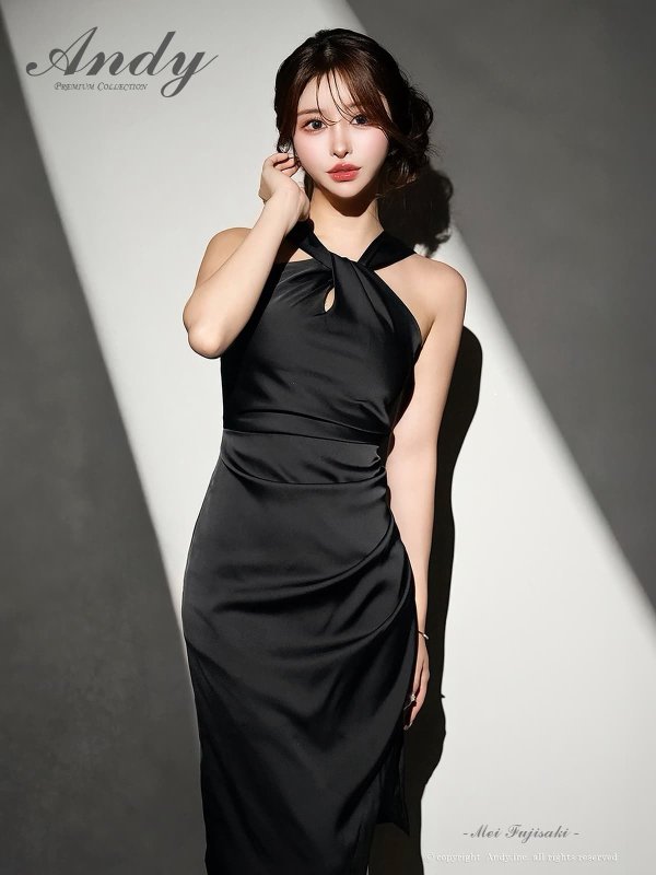 ブラック　モデル：藤咲めい　着用サイズ：Sサイズ