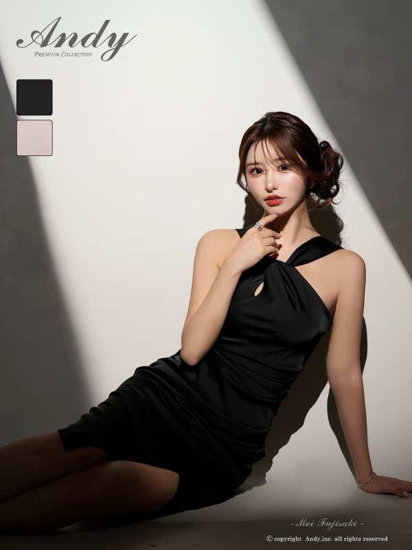 ブラック　モデル：藤咲めい　着用サイズ：Sサイズ