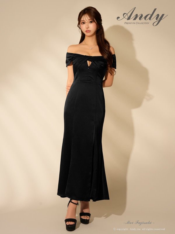 ブラック　モデル：藤咲めい　着用サイズ：Sサイズ