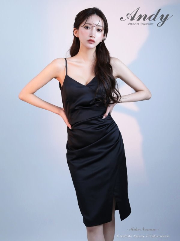 ブラック モデル：七瀬みほ　身長：162cm　着用サイズ：Sサイズ