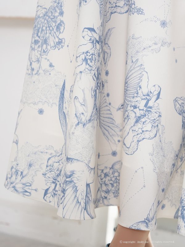 アイボリー×ブルー　モデル：あみ　身長：163cm　着用サイズ：Sサイズ