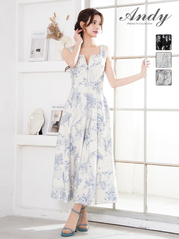 アイボリー×ブルー　モデル：あみ　身長：163cm　着用サイズ：Sサイズ