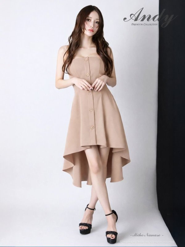 ベージュ　モデル：七瀬みほ　身長：162cm　着用サイズ：Sサイズ