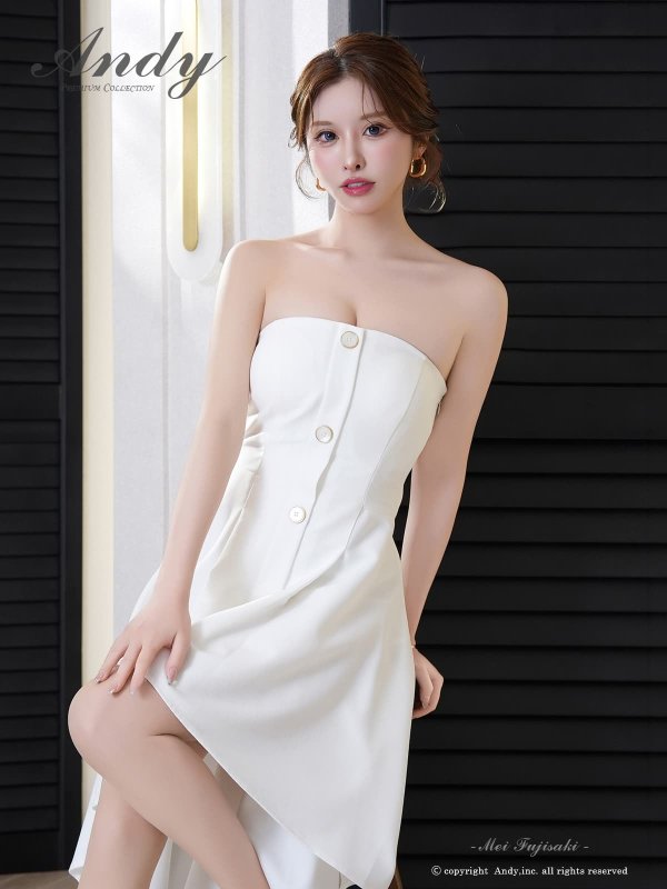 ホワイト モデル：藤崎めい　身長：159cm　着用サイズ：Sサイズ