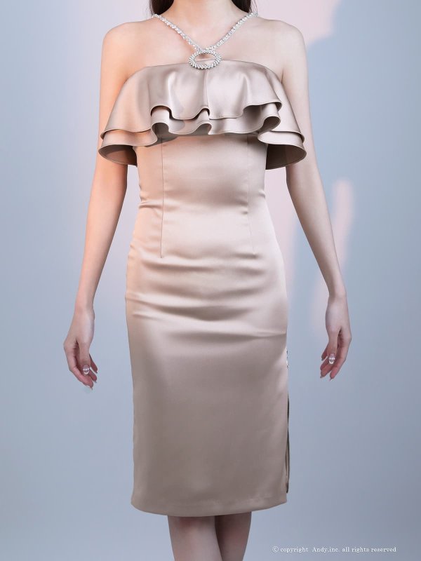 シャンパンベージュ　モデル：七瀬みほ　身長：162cm　着用サイズ：Sサイズ