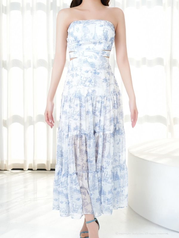 ホワイトxブルー　モデル：七瀬みほ　身長：162cm　着用サイズ：Sサイズ