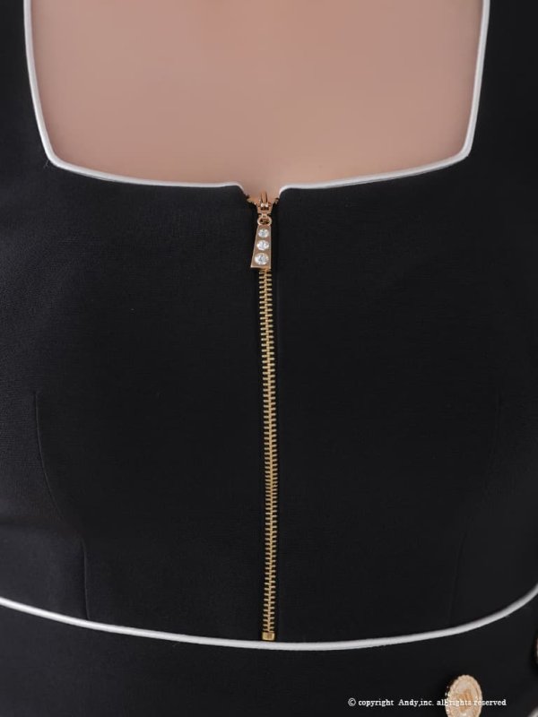 ブラック モデル：あみ　身長：163cm　着用サイズ：Sサイズ