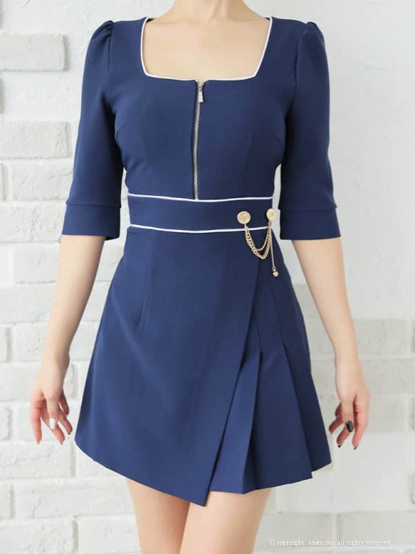 ネイビー モデル：青田夏奈　身長：163cm　着用サイズ：Sサイズ