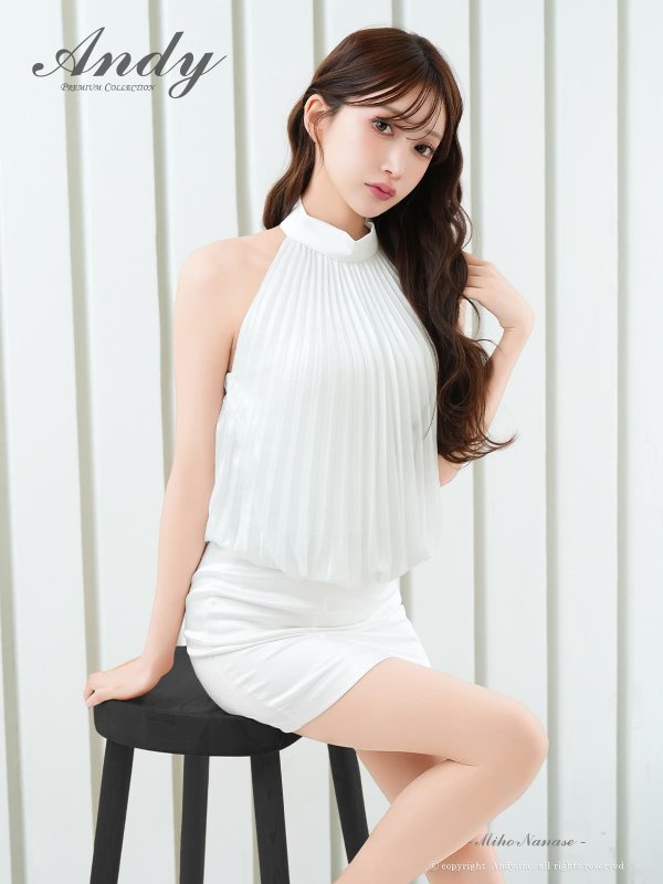 ホワイト モデル：七瀬みほ　身長：162cm　着用サイズ：Sサイズ