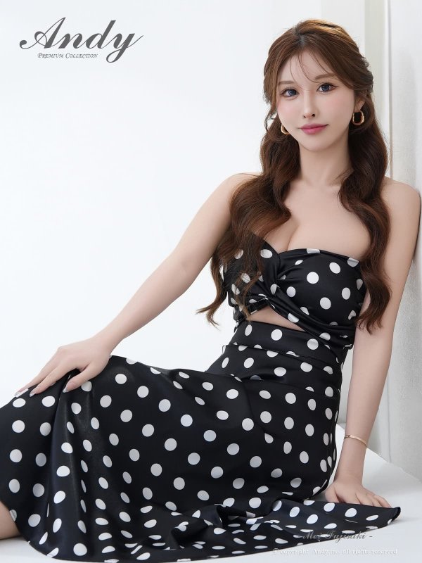 ブラック モデル：藤崎めい　身長：159cm　着用サイズ：Sサイズ