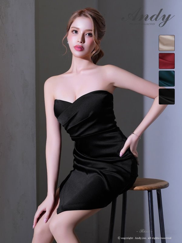 ブラック　モデル：りさ　身長：164cm　着用サイズ：Sサイズ