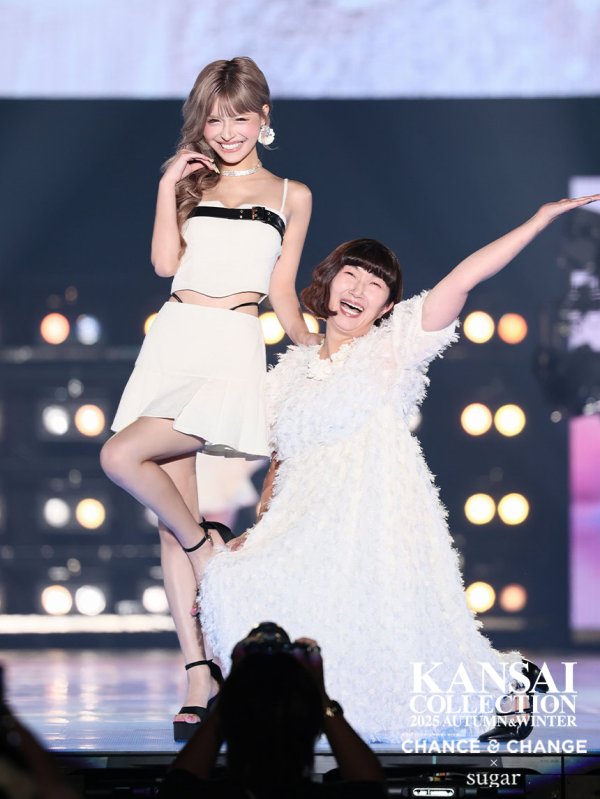 画像2: 【今井アンジェリカ/関西コレクション着用】XSサイズあり【Glossy/グロッシー】ベルトトップス/ セットアップ/ フレア/ ミニドレス/ キャバドレス[OF08]
