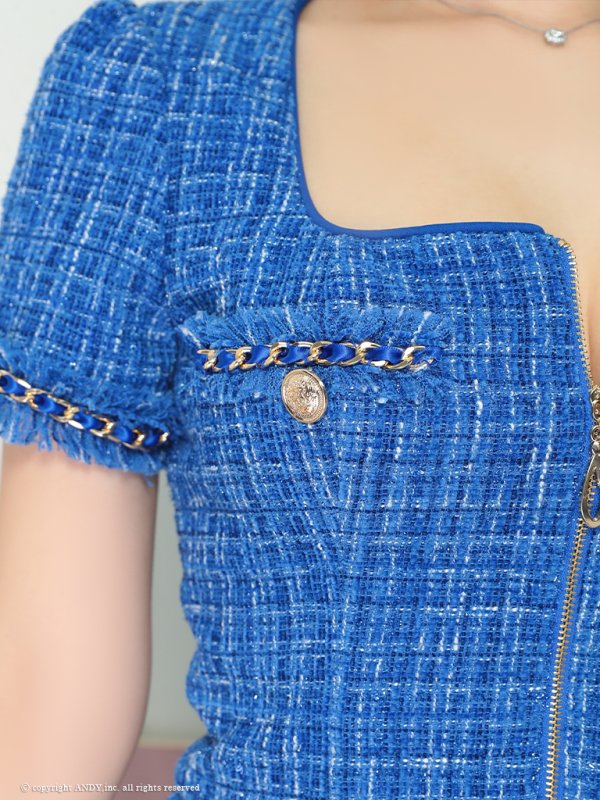 ロイヤルブルー　モデル：あみる　着用サイズ：Sサイズ