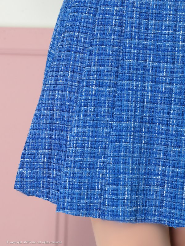 ロイヤルブルー　モデル：あみる　着用サイズ：Sサイズ