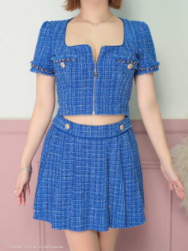 ロイヤルブルー　モデル：あみる　着用サイズ：Sサイズ