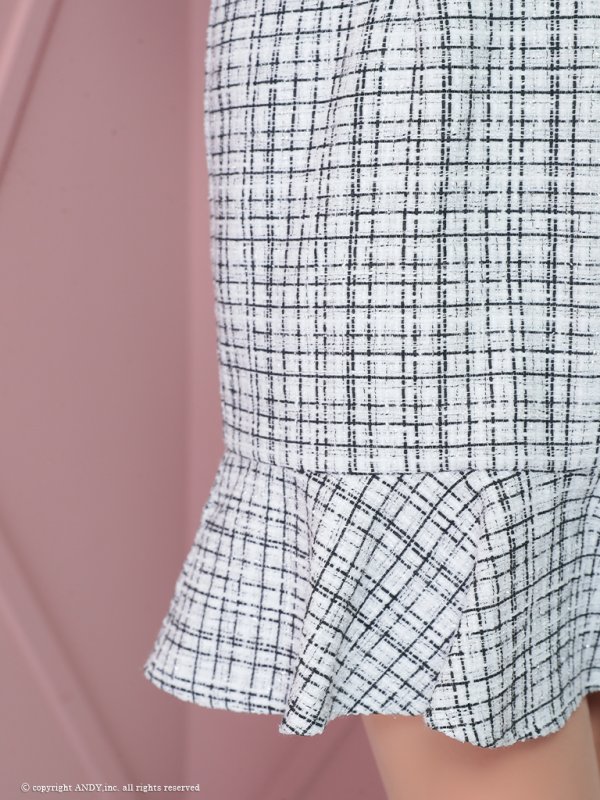 ホワイト　モデル：あみる　身長：158cm　着用サイズ：Sサイズ