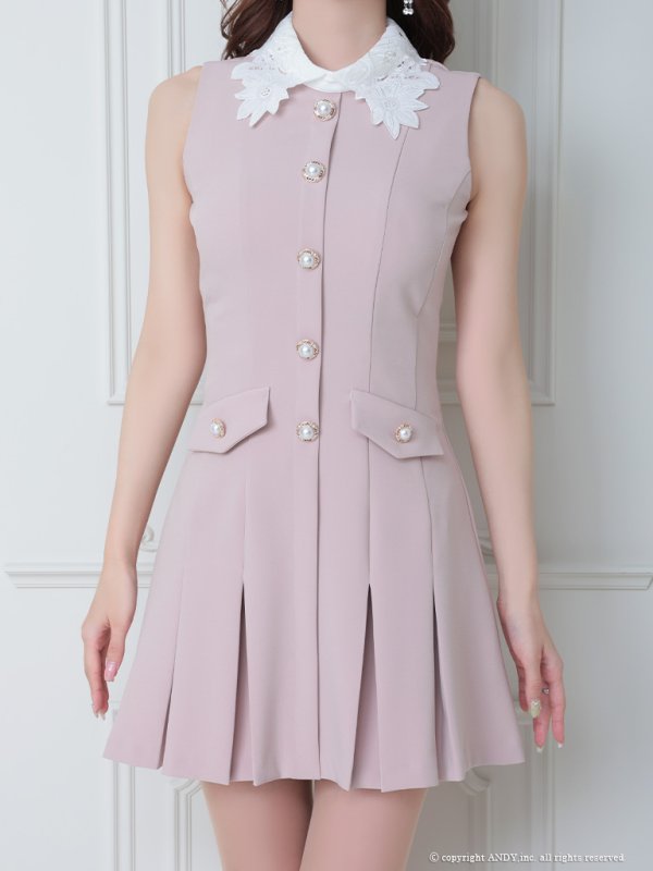 ピンクベージュ　モデル：桜咲乃愛　身長：164cm　着用サイズ：Sサイズ