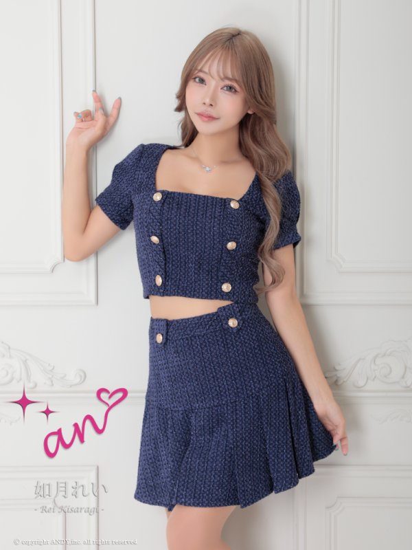 ネイビー　モデル：如月れい　身長：156cm　着用サイズ：Sサイズ