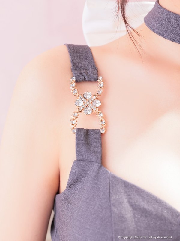 グレーxホワイト モデル:みな 着用サイズ:Sサイズ