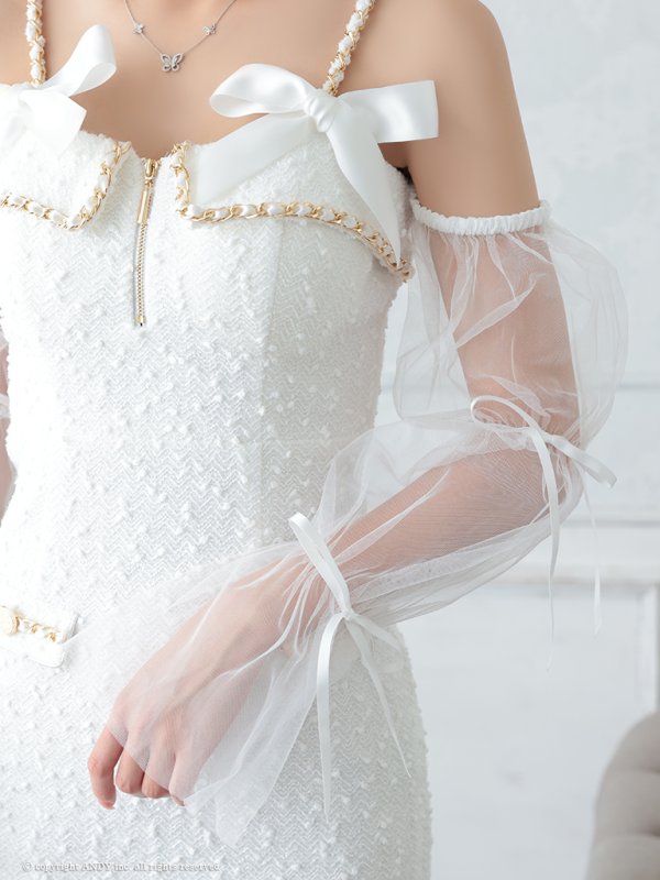 ホワイト モデル:みうち 着用サイズ:Sサイズ