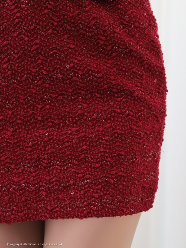 レッド モデル:綾野あすか 身長:157cm 着用サイズ:Sサイズ