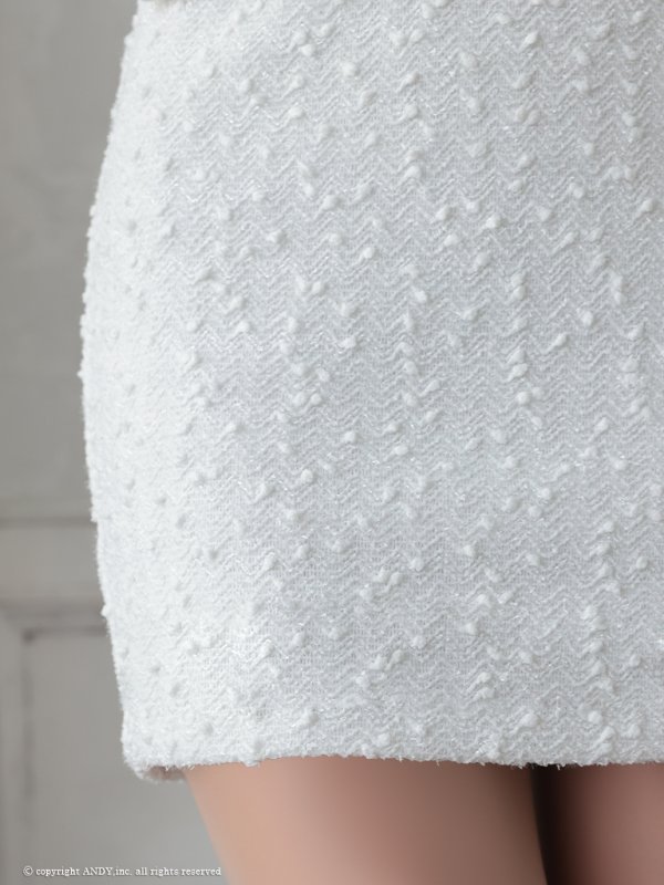 ホワイト モデル:みうち 着用サイズ:Sサイズ