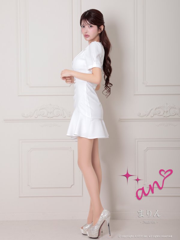 ホワイト モデル:まりん 身長:164cm 着用サイズ:Sサイズ