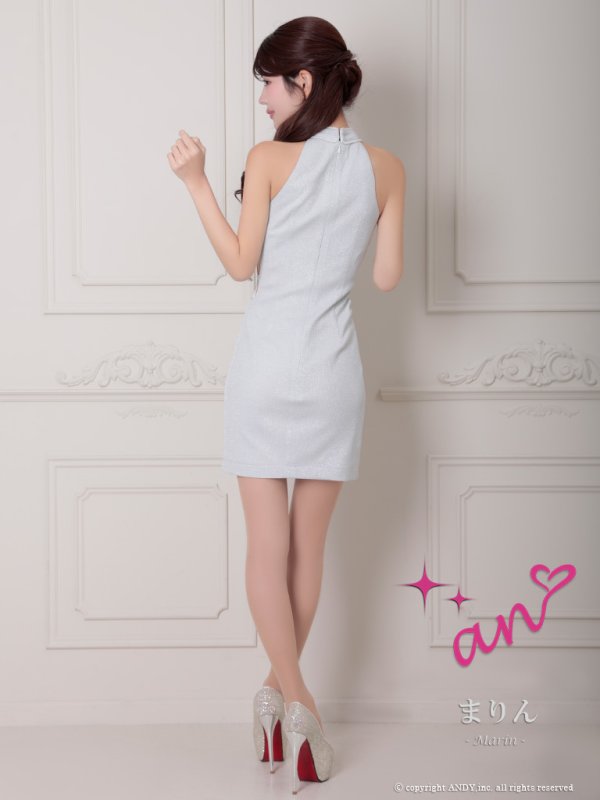 ホワイト モデル：まりん　身長：164cm　着用サイズ：Sサイズ