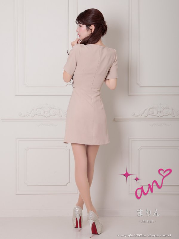 ベージュ  モデル:まりん 身長:164cm 着用サイズ:Sサイズ