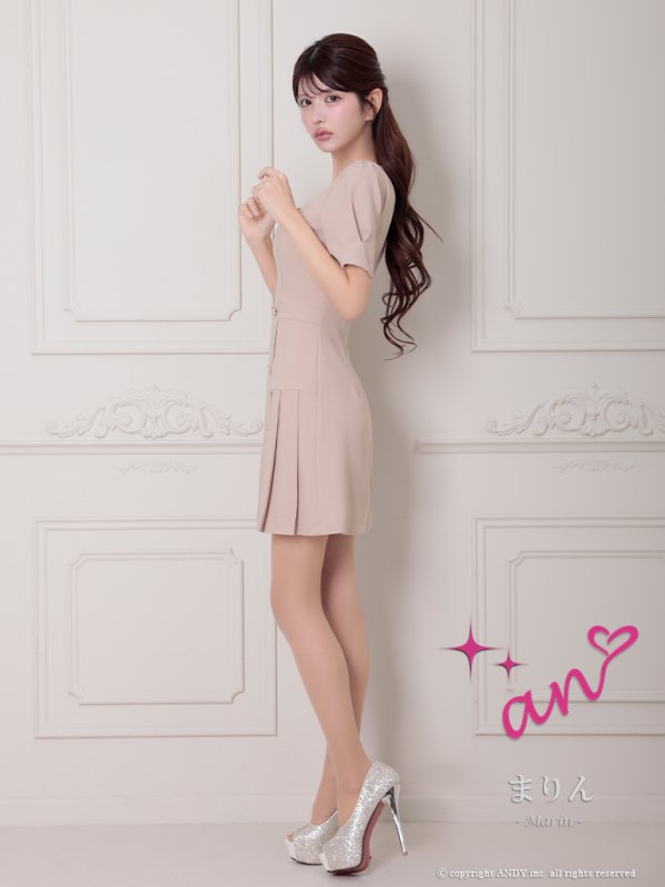 ベージュ  モデル:まりん 身長:164cm 着用サイズ:Sサイズ