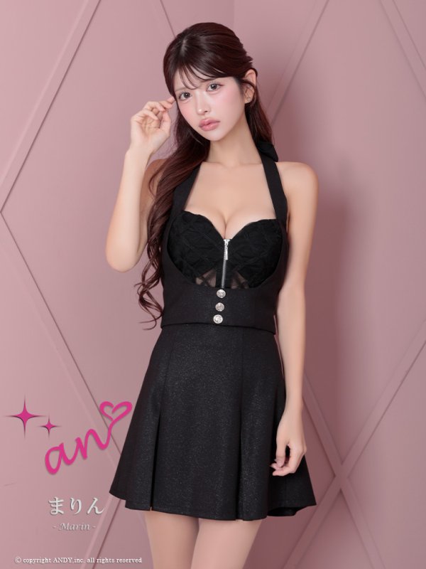 ブラック モデル:まりん 身長:164cm 着用サイズ:Sサイズ
