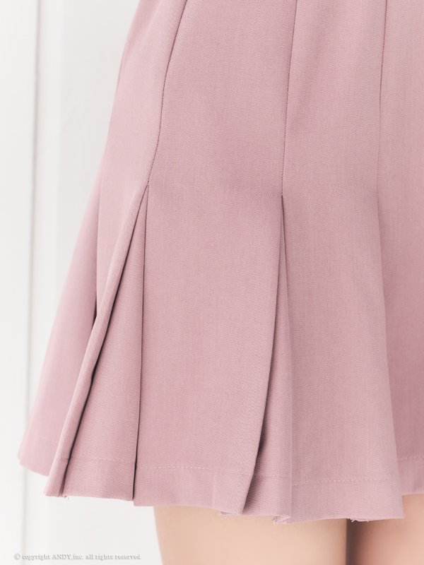 ピンク モデル:まりん 着用サイズ:Sサイズ