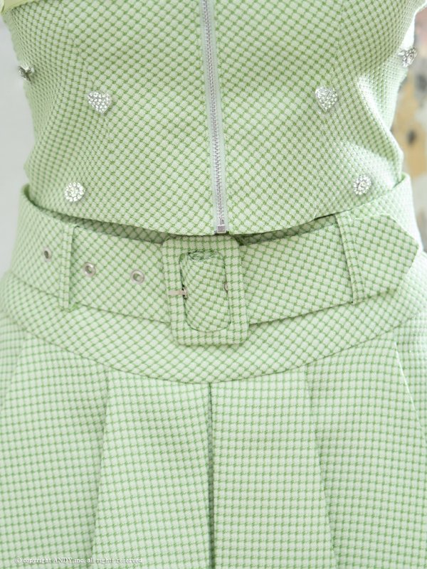 ミント モデル:愛月颯花 身長:152cm 着用サイズ:Sサイズ