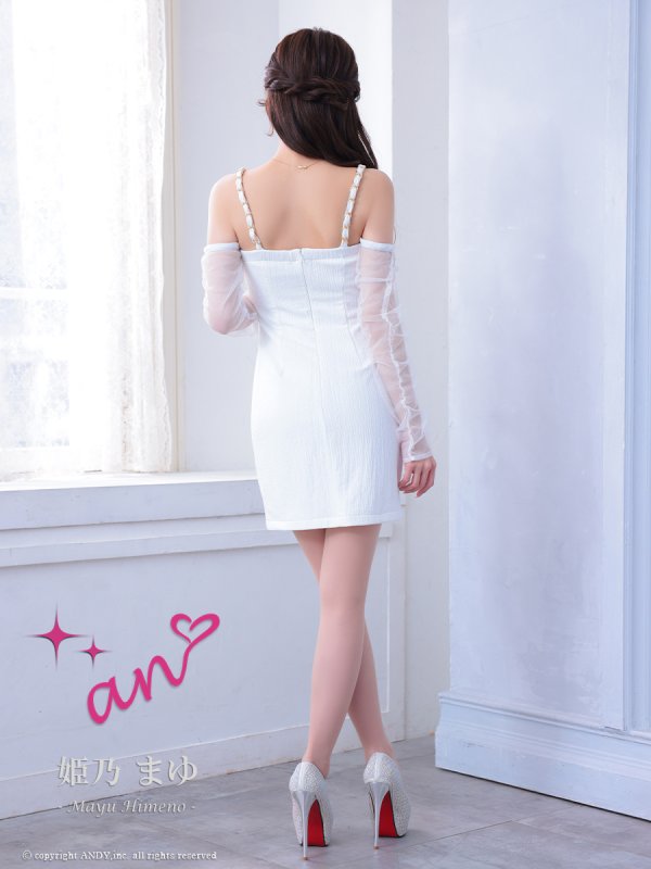 ホワイト モデル：姫乃まゆ　身長：153cm　着用サイズ：Sサイズ