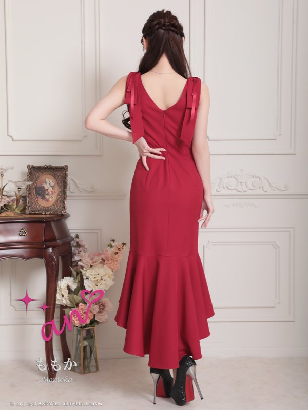 レッド モデル:ももか 身長:156cm 着用サイズ:Sサイズ