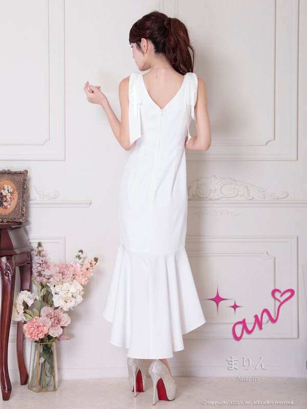 ホワイト モデル:まりん 身長:164cm 着用サイズ:Sサイズ