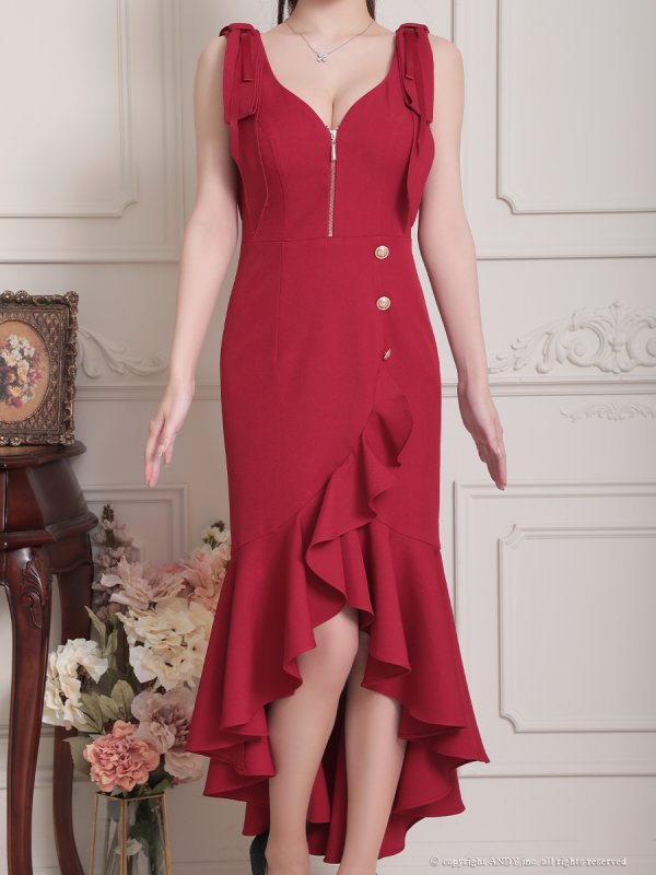 レッド モデル:ももか 身長:156cm 着用サイズ:Sサイズ