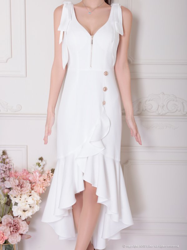 ホワイト モデル:まりん 身長:164cm 着用サイズ:Sサイズ