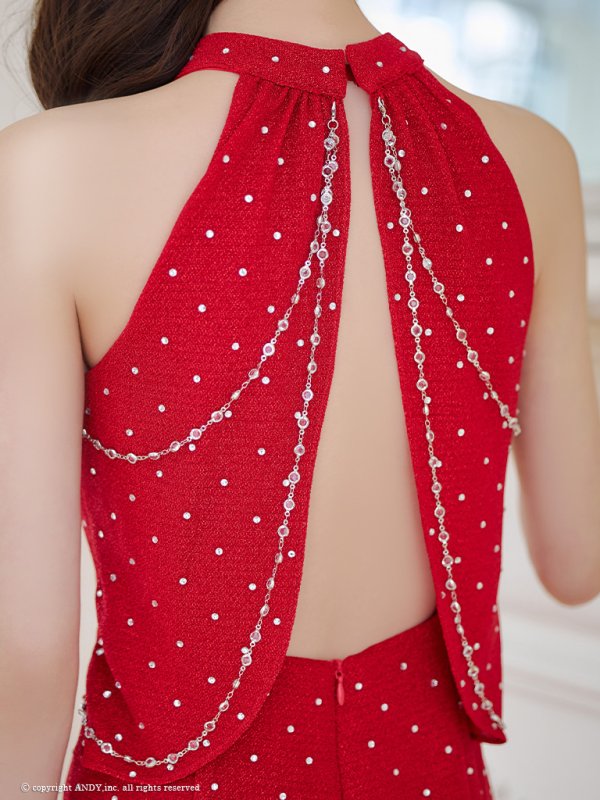 レッド モデル:黒咲サリー 身長:160cm 着用サイズ:Sサイズ