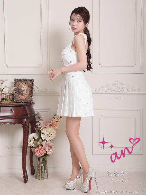 ホワイト　モデル：ももか　身長：156cm　着用サイズ：Sサイズ