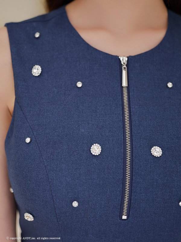 インディゴ モデル:黒咲サリー 身長:160cm 着用サイズ:Sサイズ