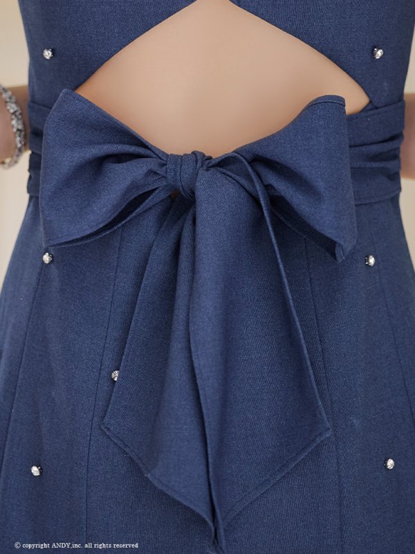 インディゴ モデル:黒咲サリー 身長:160cm 着用サイズ:Sサイズ