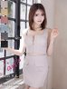 ベージュ　モデル：鈴音りん　身長：156cm　着用サイズ：Sサイズ
