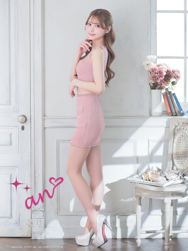 ピンク モデル:るり 着用サイズ:Sサイズ